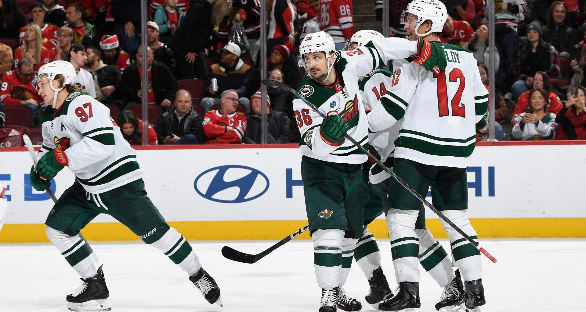 Kaprizov scores in overtime as the Wild beat the Blackhawks 4-3 for their 6th straight win