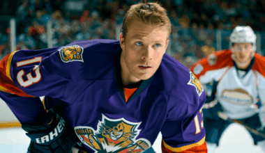 Flyers face defending Stanley Cup champ Panthers tonight in must-win divisional clash