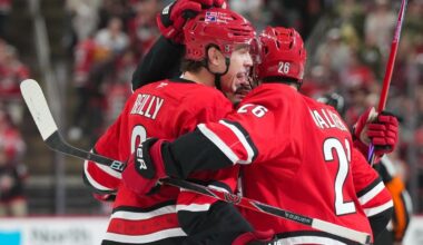 Carolina Hurricanes vs. Boston Bruins odds, tips and betting trends