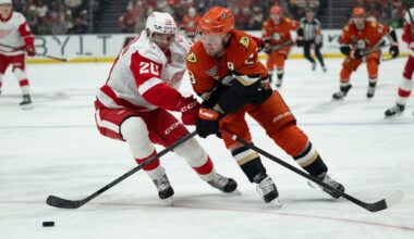 Ducks spoil Gibson's return to Anaheim, defeat Red Wings