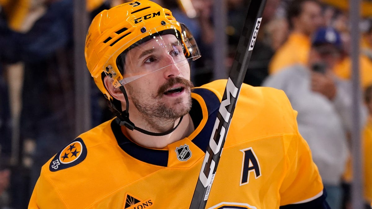 What to know as Filip Forsberg, Predators play Penguins in Sweden