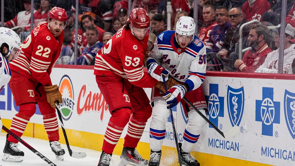 Detroit Red Wings drop second straight, 4-1 to New York Rangers
