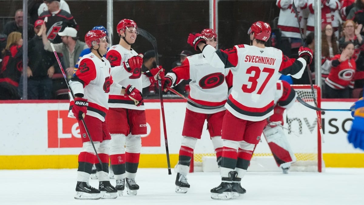 Carolina Hurricanes vs. Toronto Maple Leafs odds, tips and betting trends