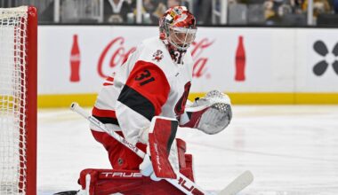 Hurricanes at Maple Leafs odds, picks and predictions