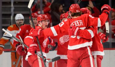 Detroit Red Wings explode to 6-3 victory over Anaheim Ducks; John Gibson injured