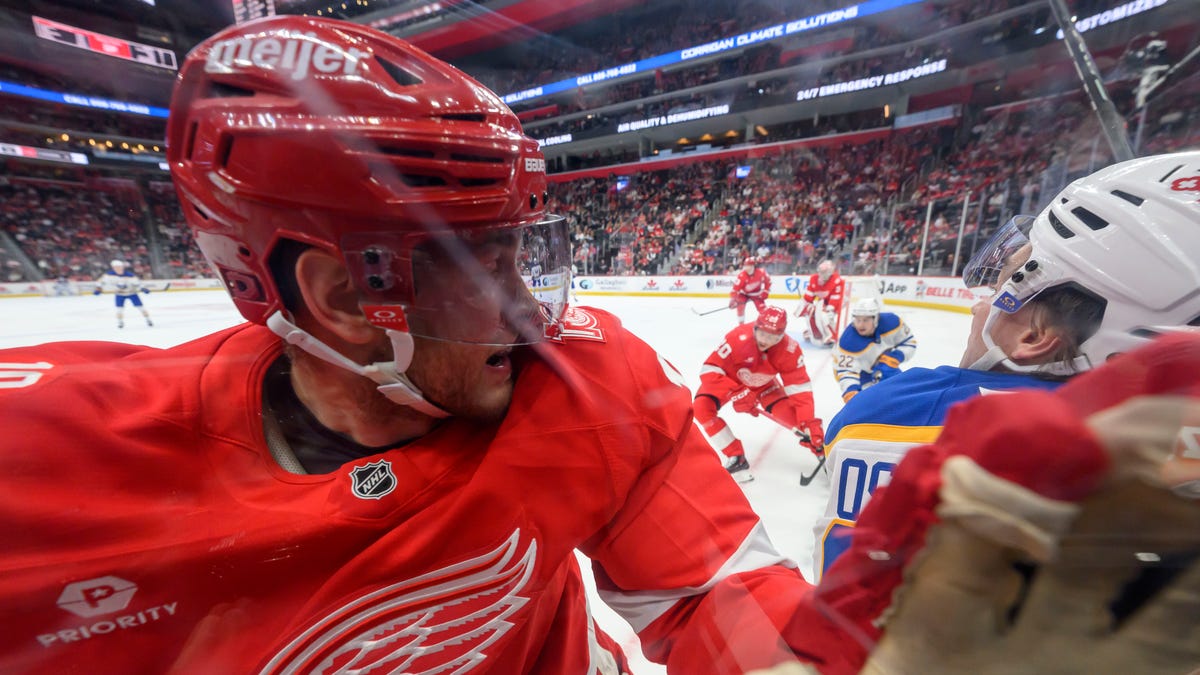 Red Wings self-examine after blowing 4-1 lead, losing in OT
