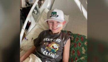 Minnesota Wild honors 10-year-old boy who died of leukemia