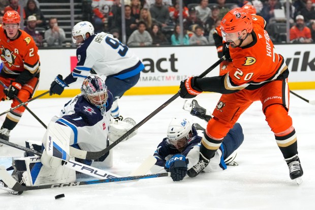 Ducks left wing Chris Kreider (20) shoots as Winnipeg Jets...