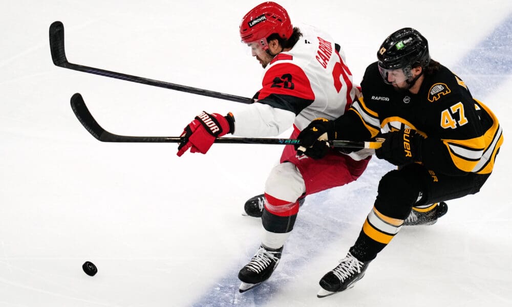 boston-bruins-carolina-hurricanes