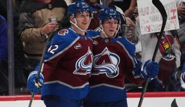 Avs blitz Sharks with three goals in 76 seconds to rattle off 10th straight win
