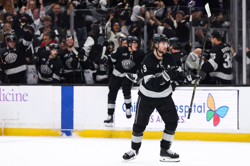Kings edge Canucks after Adrian Kempe’s OT winner – Daily Breeze