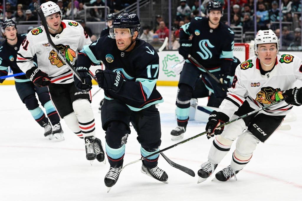 Three Takeaways - Kraken rally back from 2-0 deficit, beat Blackhawks 3-2