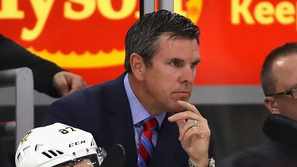 Head coach Mike Sullivan of the Pittsburgh Penguins watches the third period against the Chicago Blackhawks during the season opening game at the United Center on October 5, 2017 in Chicago, Illinois.