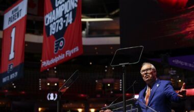Bernie Parent 'means everything to this city,' as Flyers fans, teammates, and family remember late goaltender