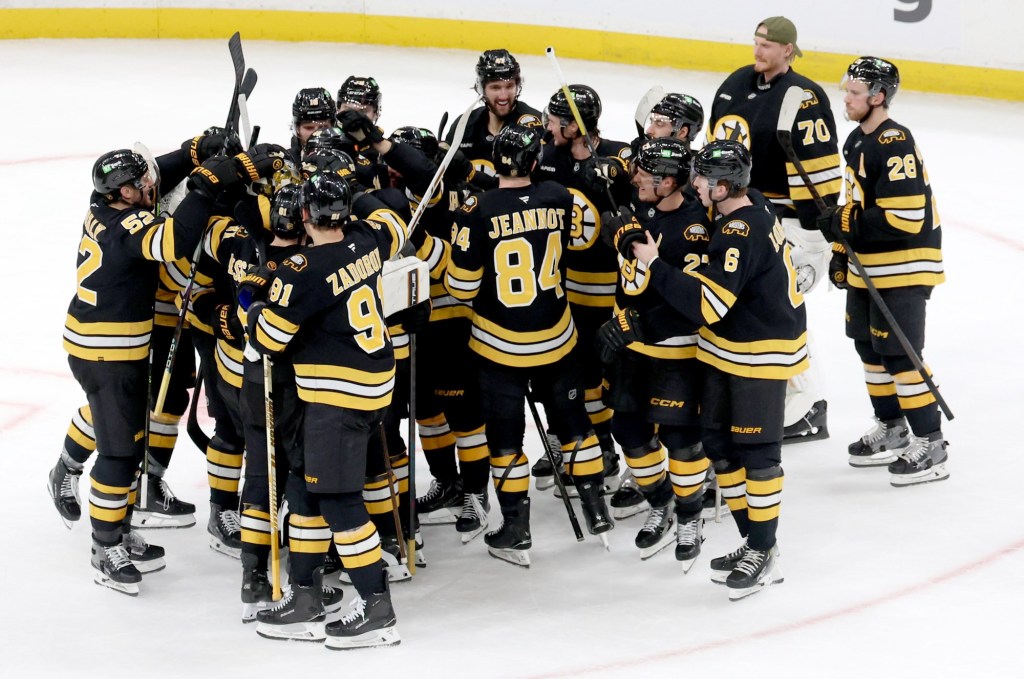 Jeremy Swayman lifts Bruins in shootout over Detroit, 3-2 – Saratogian