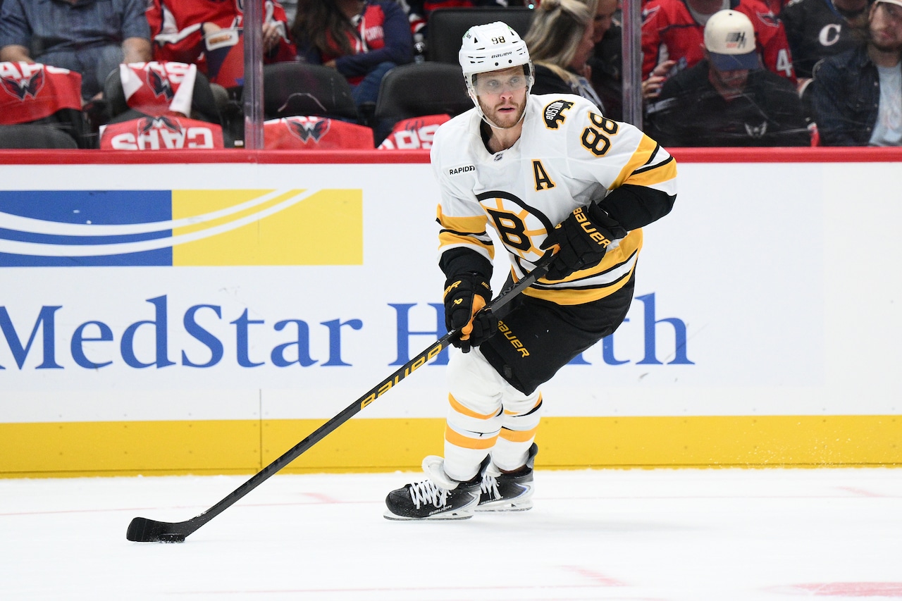 Bruins injuries: David Pastrnak out, Pavel Zacha uncertain vs. Detroit