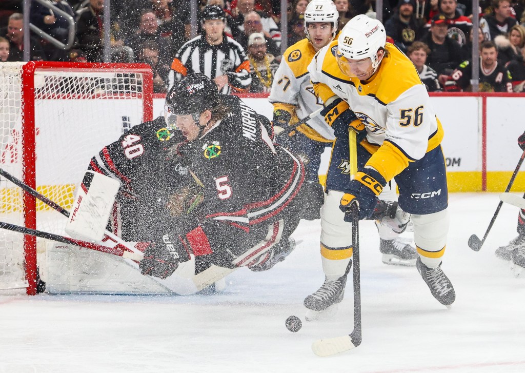 Chicago Blackhawks lose 4-3 to the Nashville Predators at the United Center – Chicago Tribune