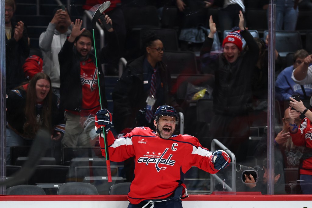 Washington Capitals star scores 900th goal