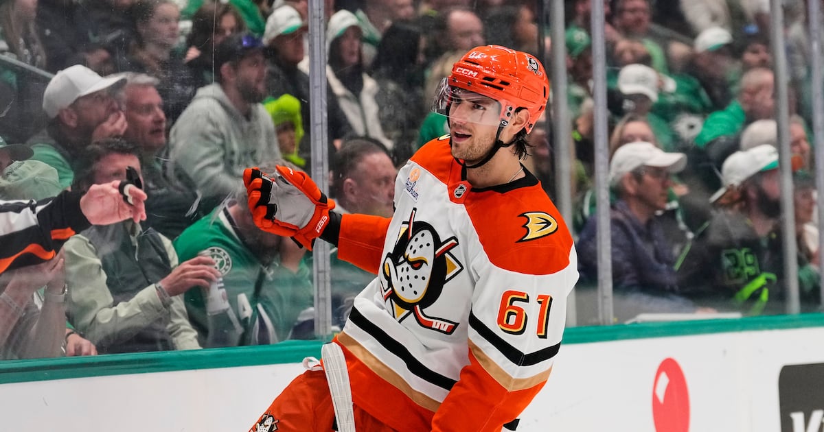 Ducks produce statement wins over Florida and Dallas – Annenberg Media