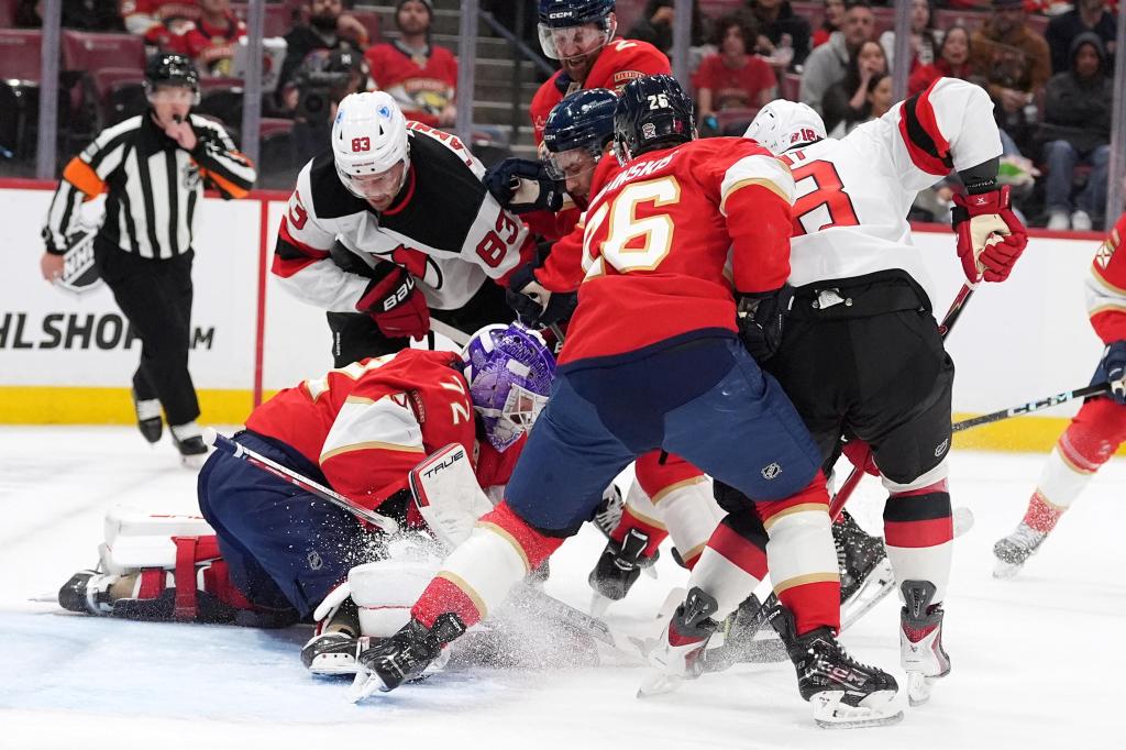 Bobrovsky stops 30 shots as Panthers slip by Devils 1-0