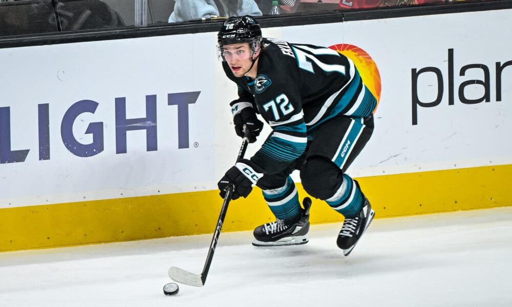 Preview/Lines #17: Eklund Back, Liljegren Sits