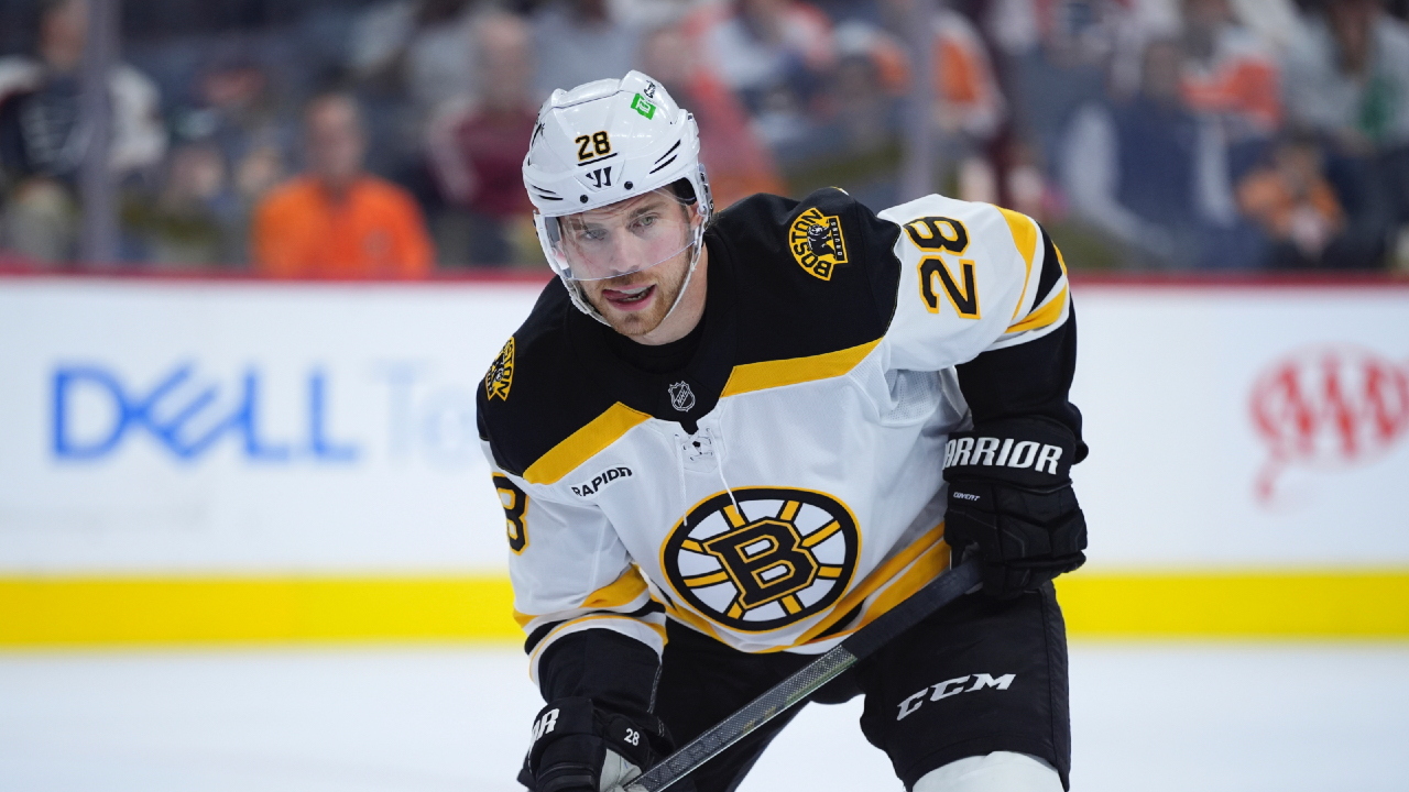 Bruins activate Elias Lindholm after 10-game absence