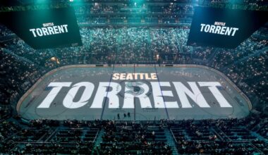 Seattle Torrent sets U.S. women’s hockey attendance record in home opener