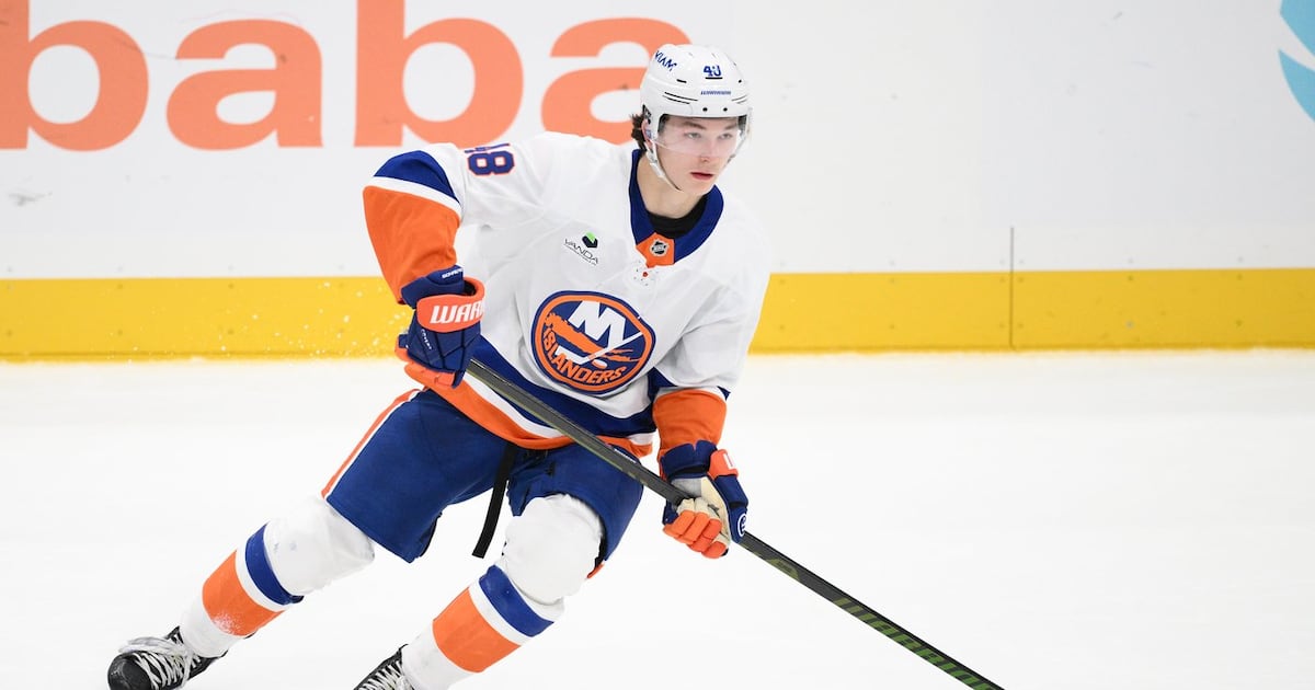New York Islanders defenceman Matthew Schaefer season's first rookie of the month
