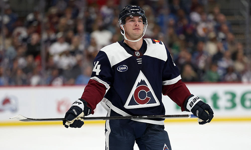 Avalanche extend promising young forward on two-year deal