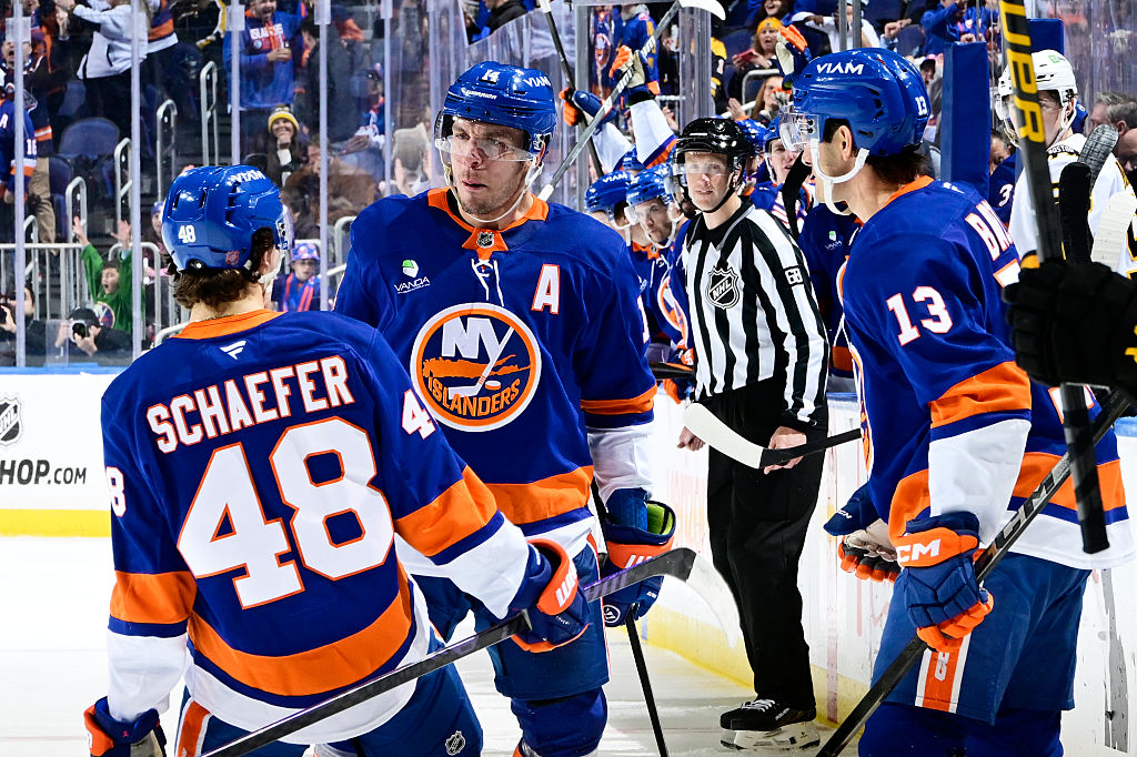 ELMONT, NEW YORK - NOVEMBER 04: Bo Horvat #14 of the New York Islanders celebrates a third period goal at 5:05 against the Boston Bruins at UBS Arena on November 04, 2025 in Elmont, New York. (Photo by Steven Ryan/NHLI via Getty Images)