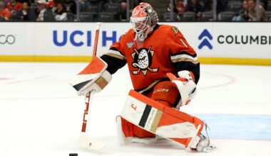 Goalie Tracking: The modern stand-up netminder, and how to make glove saves look easy