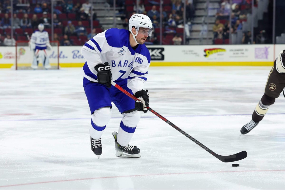 Back in the NHL, Brendan Smith’s debut with Blue Jackets will be a ‘pinch me’ moment