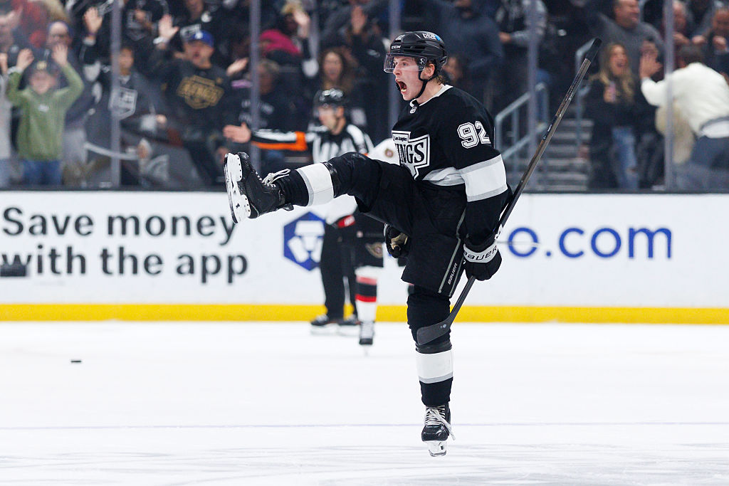 FINAL - Kings 2, Senators 1 - Clarke, Foegele, Hiller