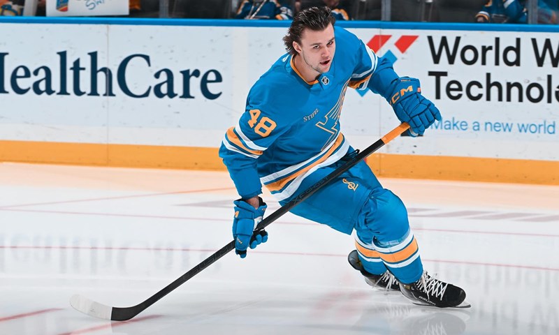 Hunter Skinner Makes NHL Debut