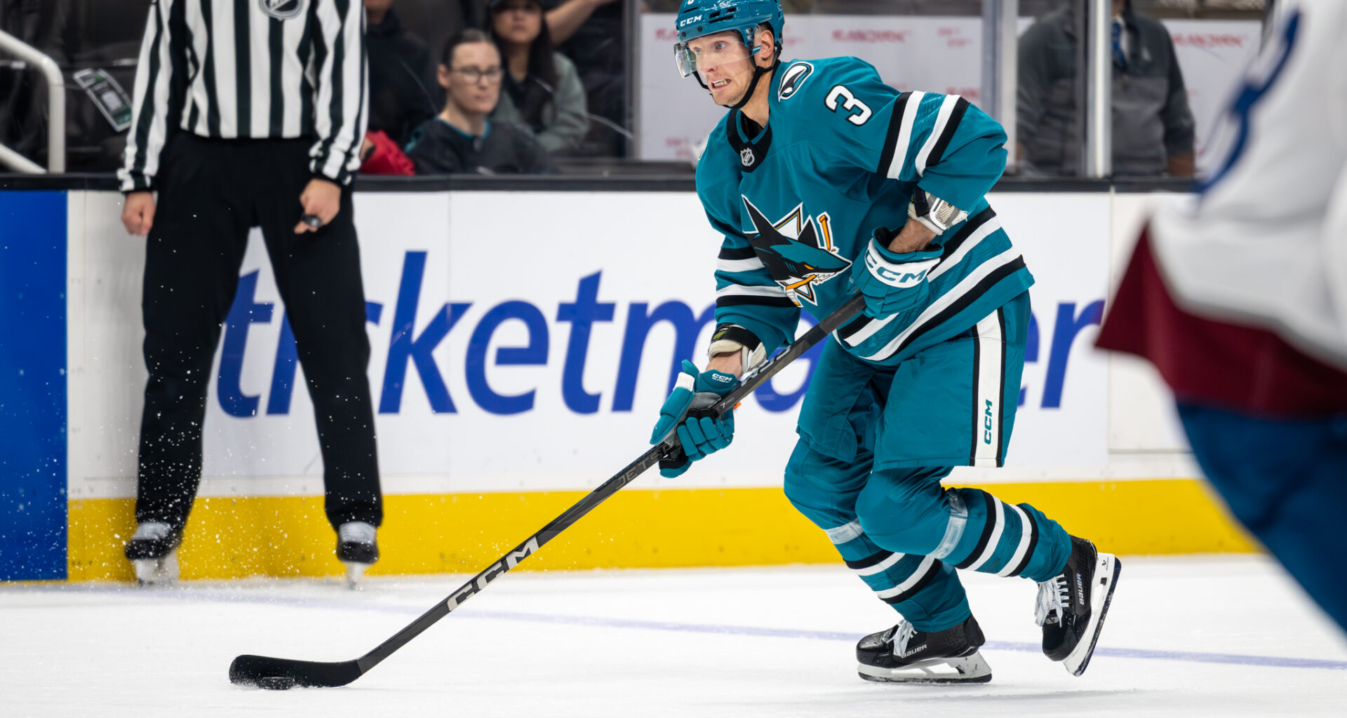 San Jose Sharks defenseman John Klingberg