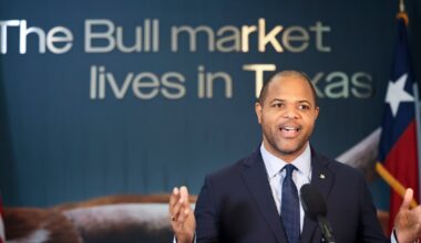 Dallas Mayor Eric Johnson says city not in trouble