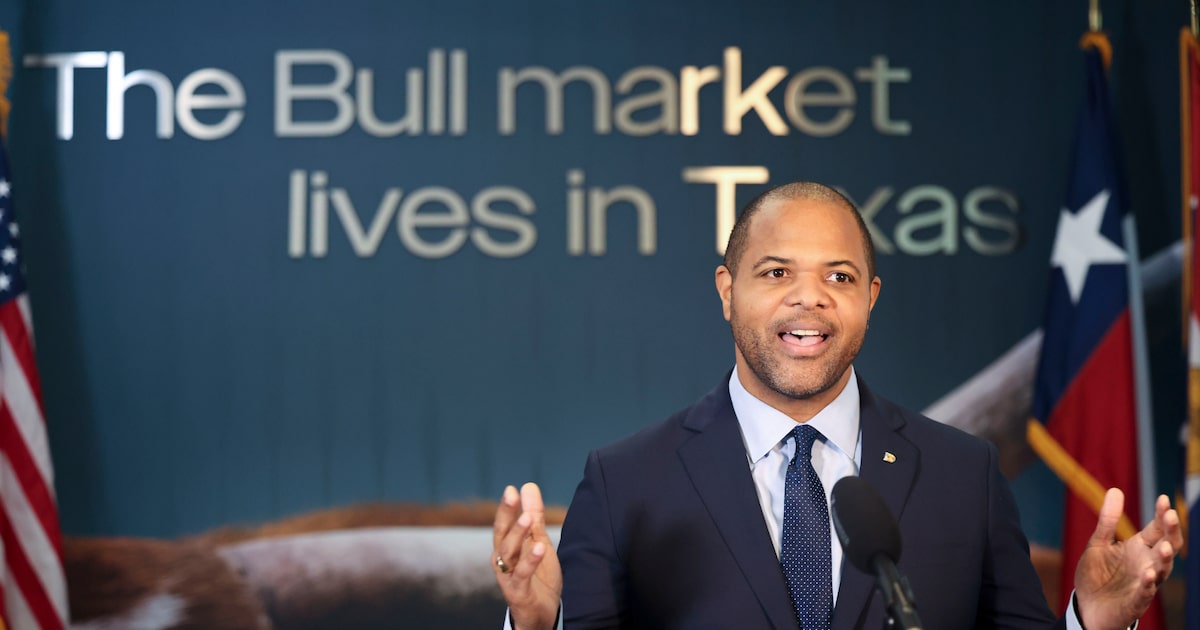 Dallas Mayor Eric Johnson says city not in trouble