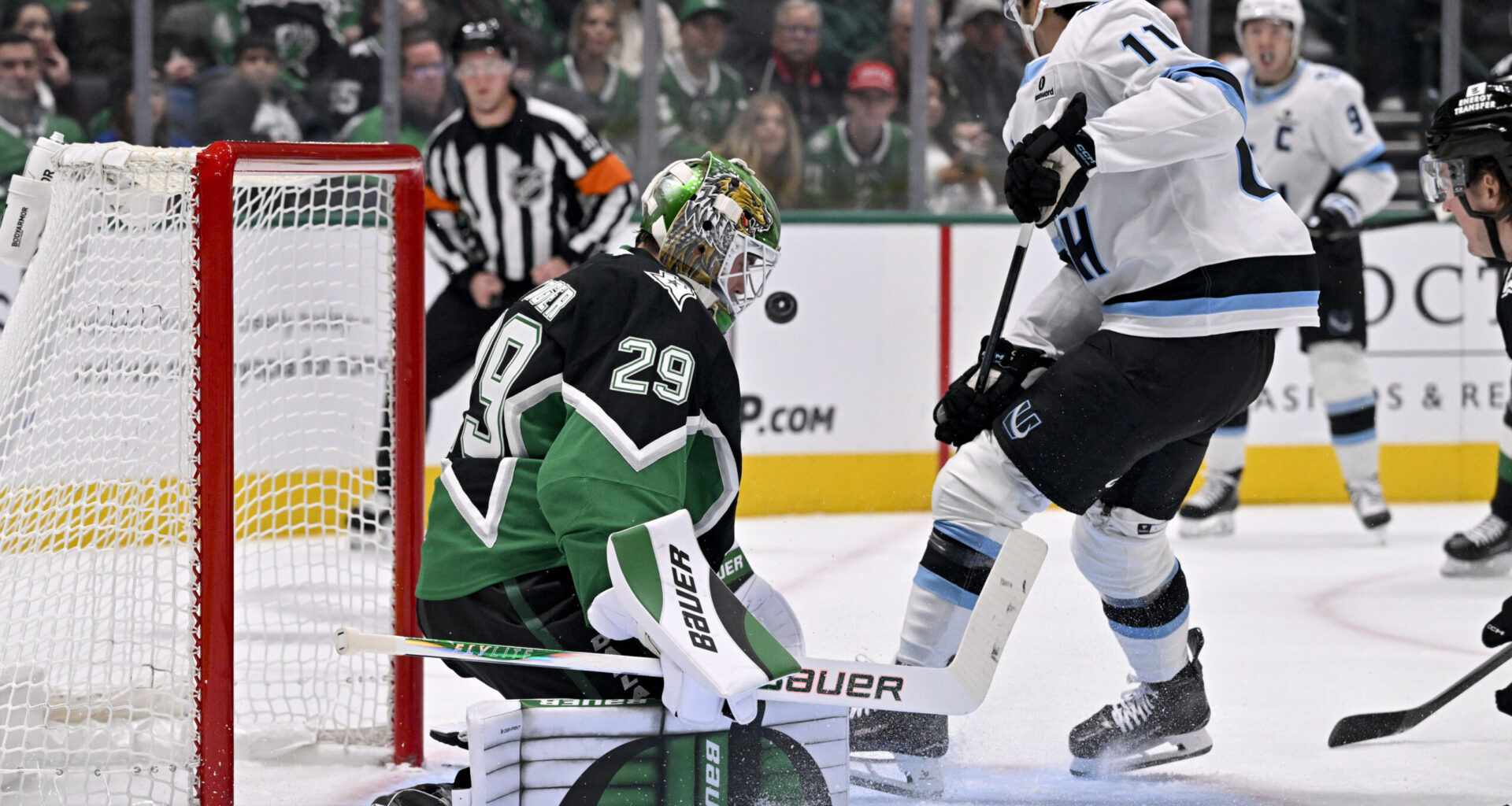 3 Takeaways From Mammoth's 4-3 Loss to Stars - The Hockey Writers -
