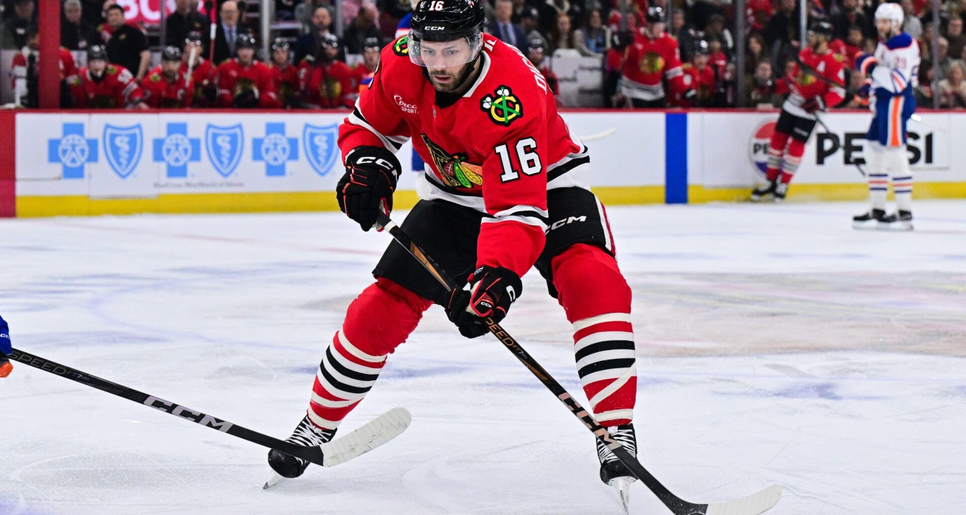 Chicago Blackhawks deal with Jason Dickinson injury