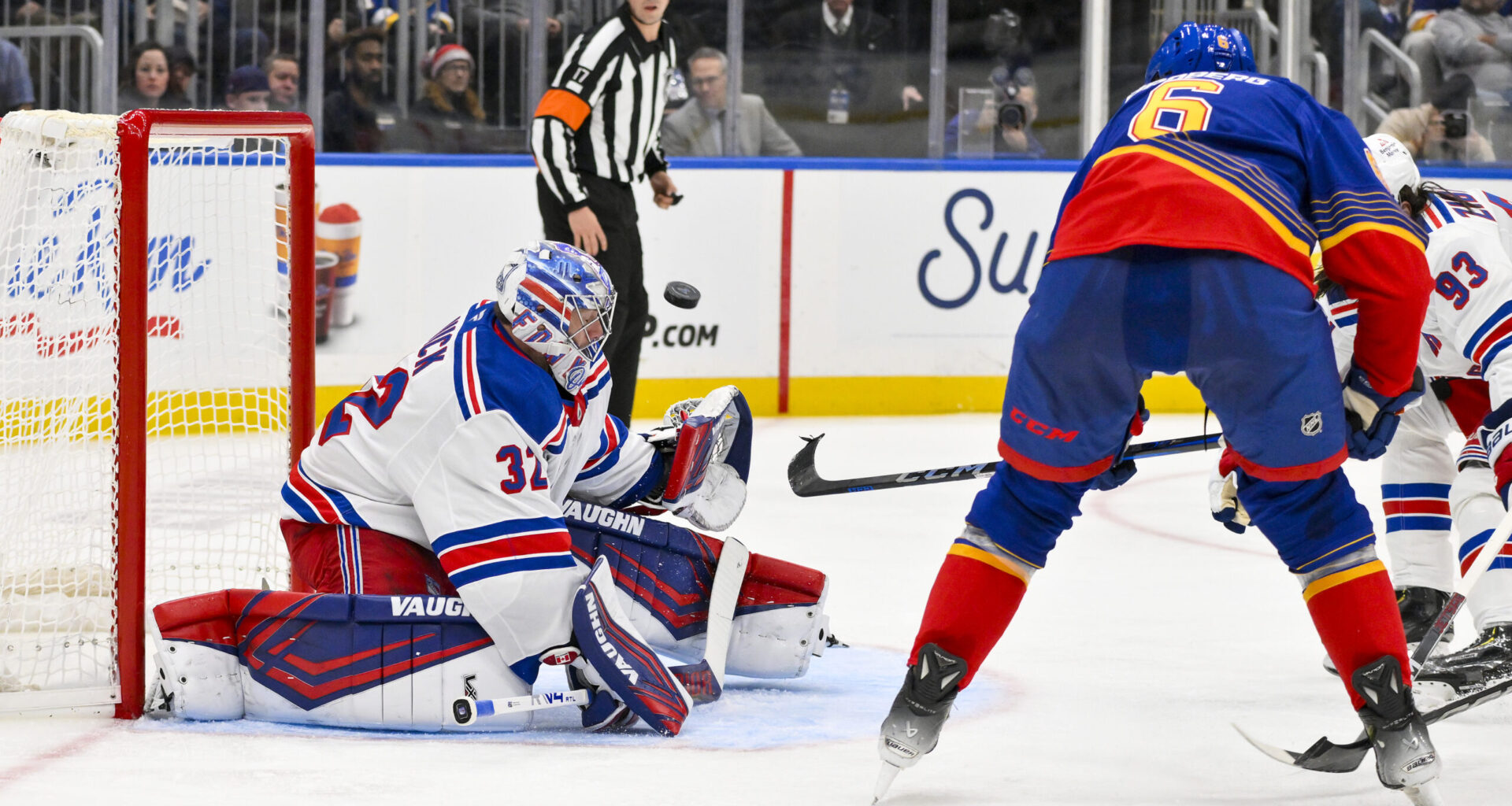 Blues' Gameday Preview: Looking to Take a Bite out of the Rangers in the Big Apple - The Hockey Writers -