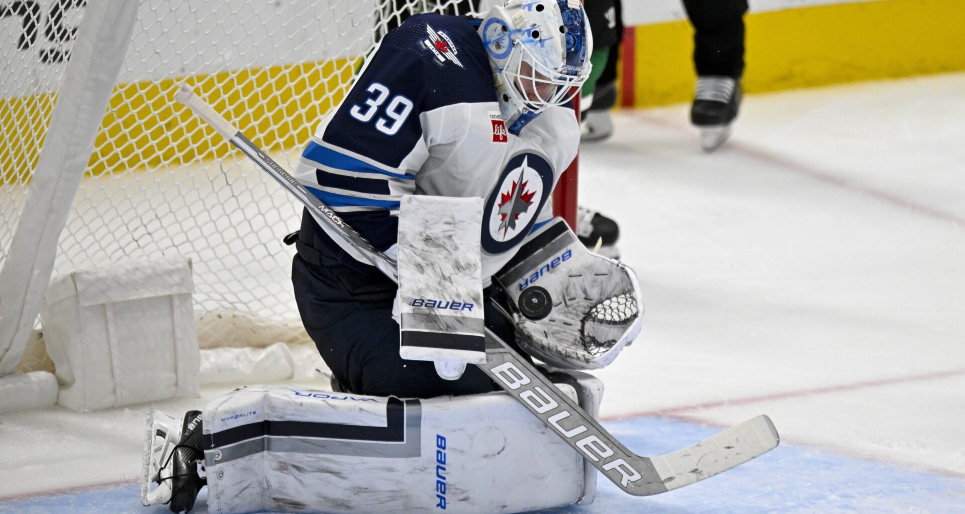 Chicago Blackhawks Welcome Back Laurent Brossoit