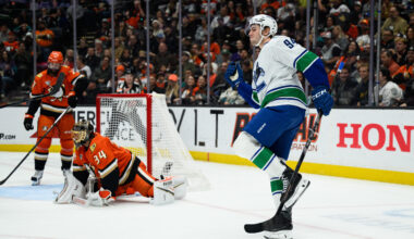 Canucks Defeat Ducks 5-4 in Fast-Paced Pacific Division Battle - The Hockey Writers - Vancouver Canucks