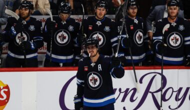 Mark Scheifele becomes Jets' all-time games played leader