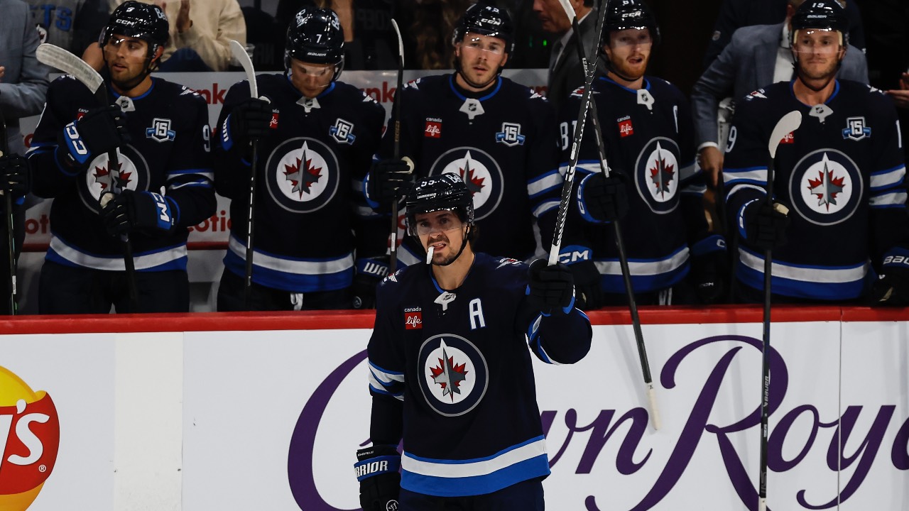 Mark Scheifele becomes Jets' all-time games played leader