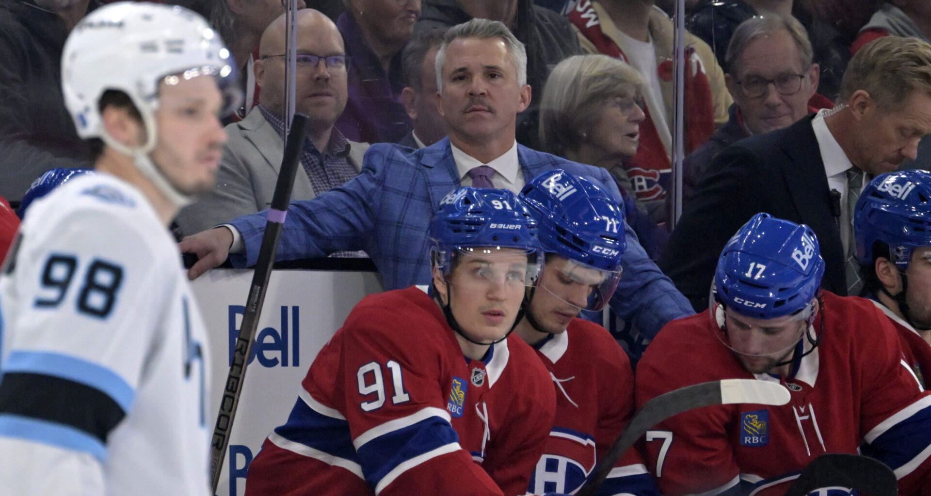 Canadiens Need Head Coach Martin St. Louis to Step Up - The Hockey Writers -