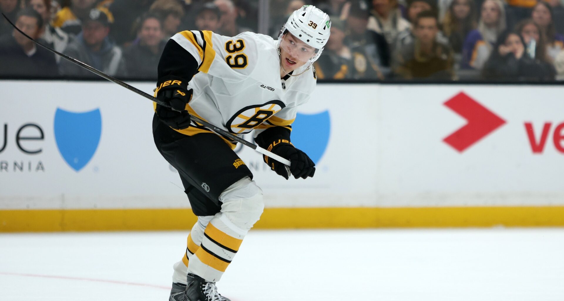 Morgan Geekie Plays Hero Again For Bruins In Massive Road Win