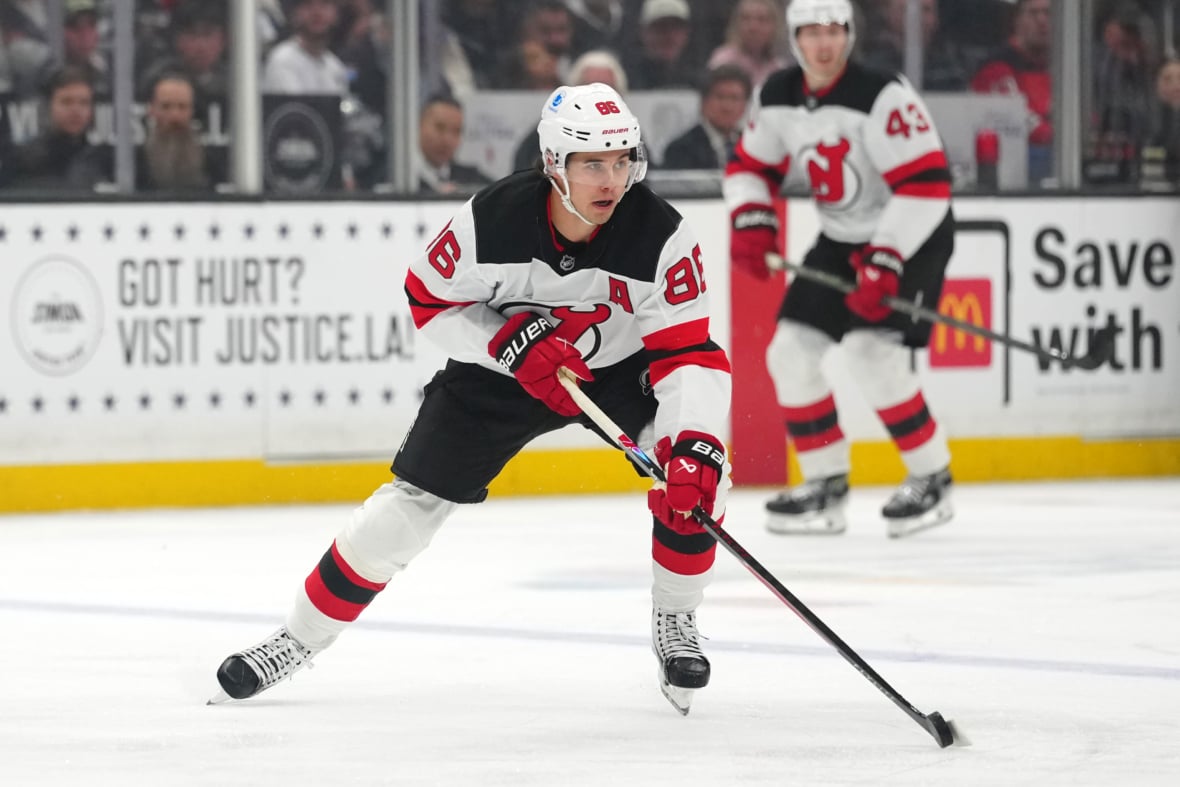Devils Superstar Suffers 'Fluke' Non-Hockey Injury