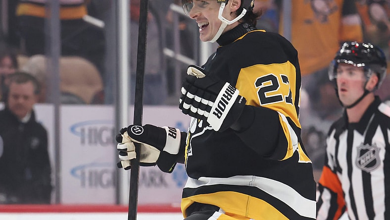 NHL: St. Louis Blues at Pittsburgh Penguins