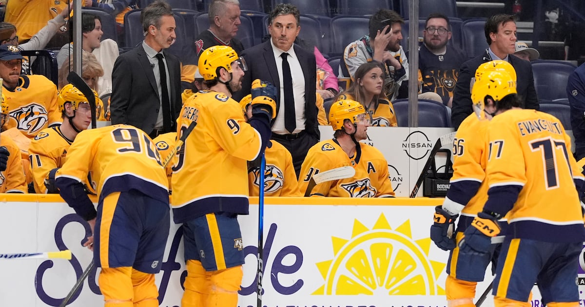 Last-place Nashville Predators not considering coaching change