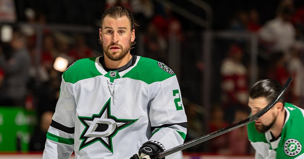 Columbus Blue Jackets sign veteran defenceman Brendan Smith to one-year, two-way contract